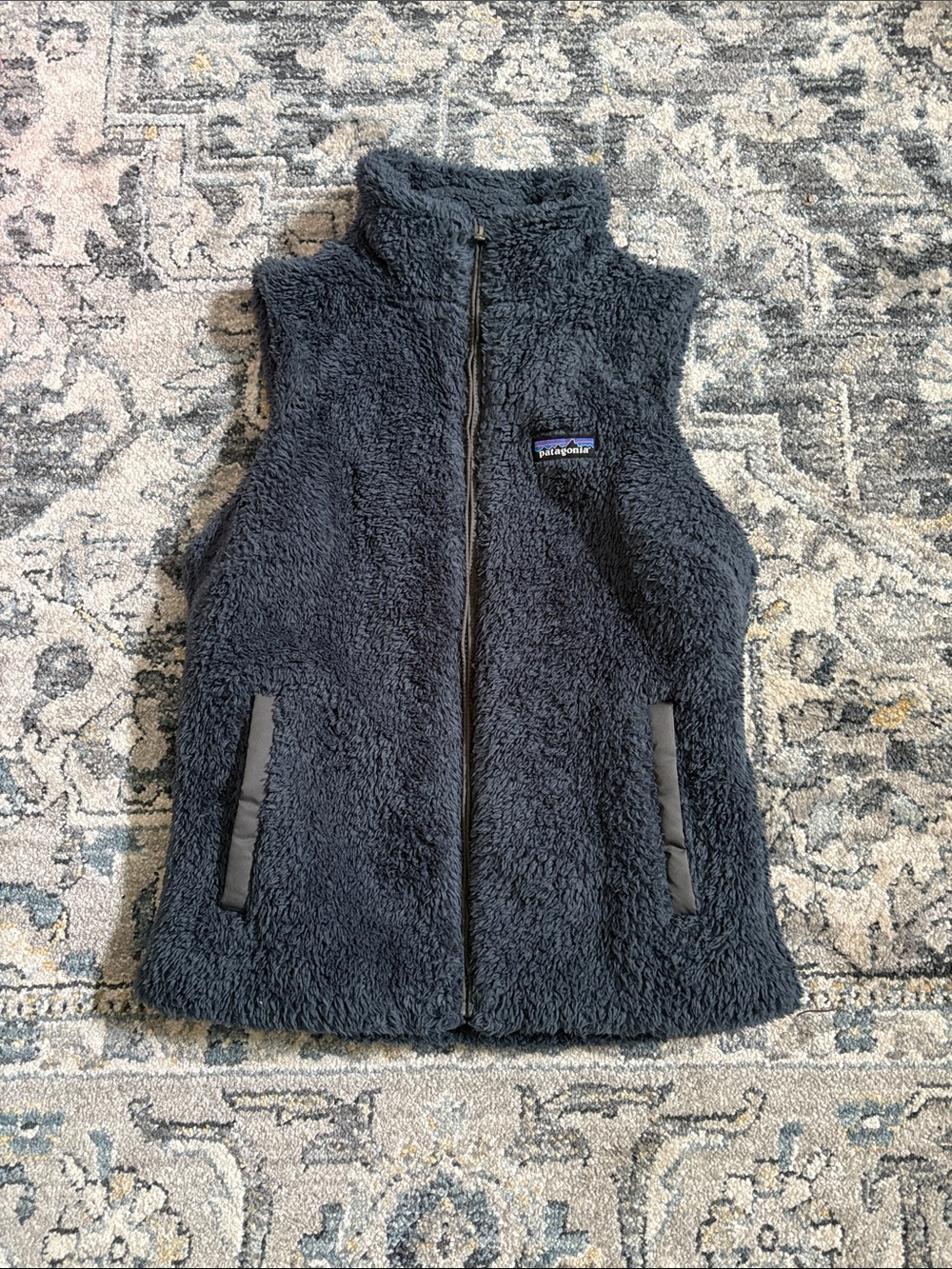 Patagonia Women's Charcoal Gray Sherpa Fleece Vest